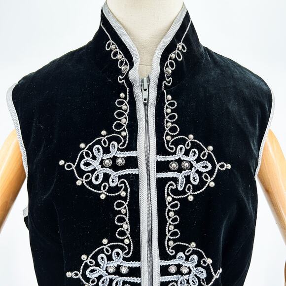 90s Double D Ranch Wear Black Velvet Zip Front Vest w Silver Studs + Embroidery - Picture 2 of 6